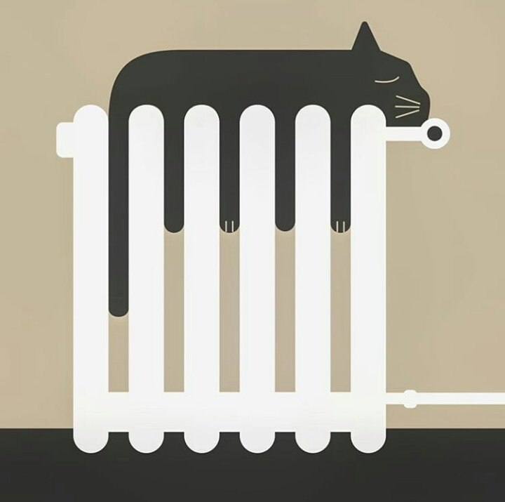 Кошечка расползлась по батарее