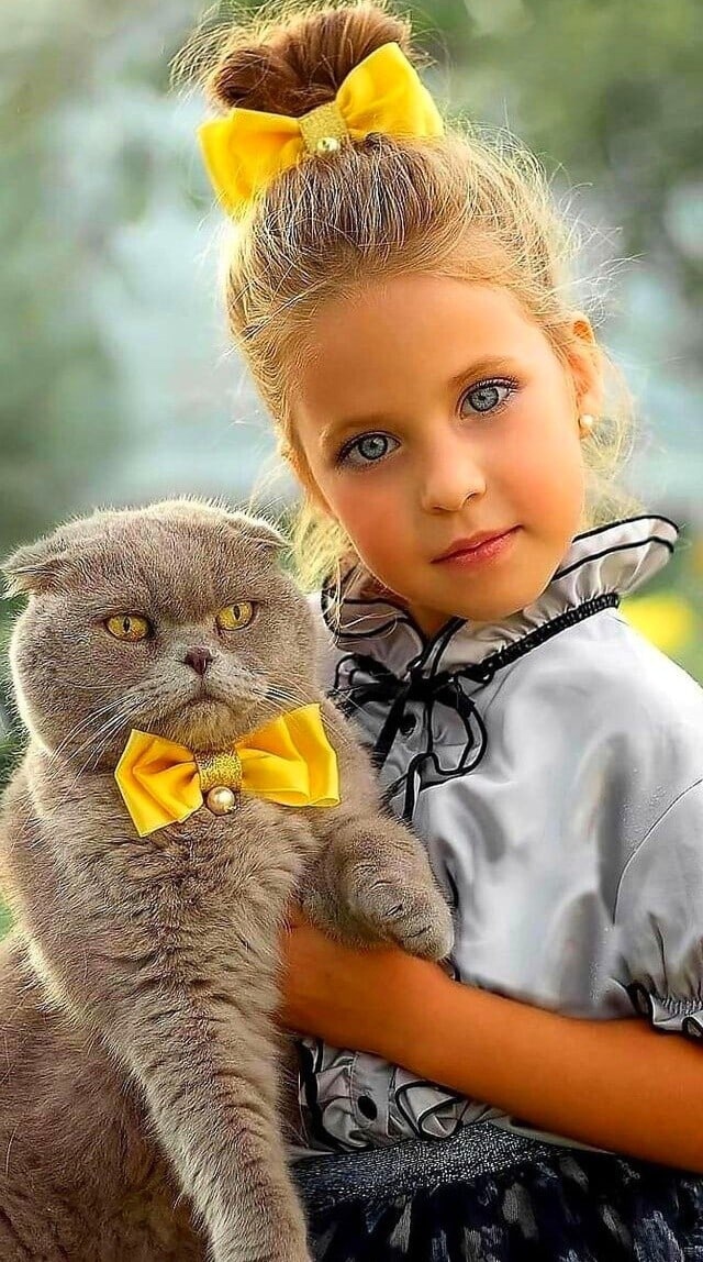 Девочка с Британцем